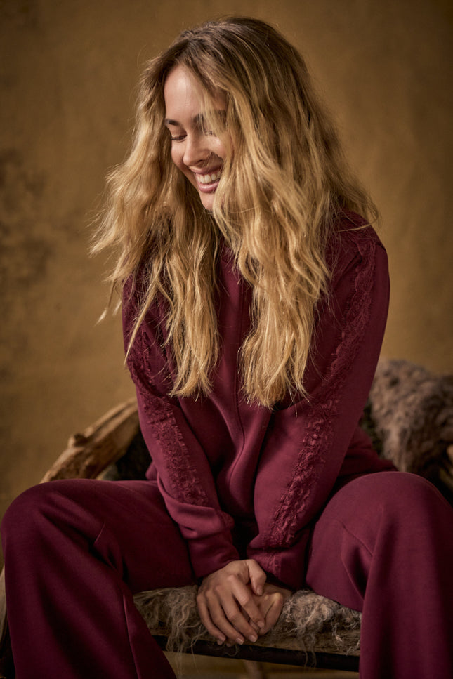 Trui Technical Sweat Lace Pomegranate C12-21-601
