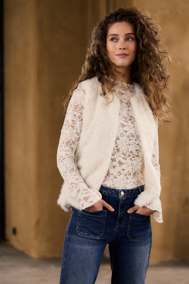 Top Velvet Stretch Lace Snow C65-21-401