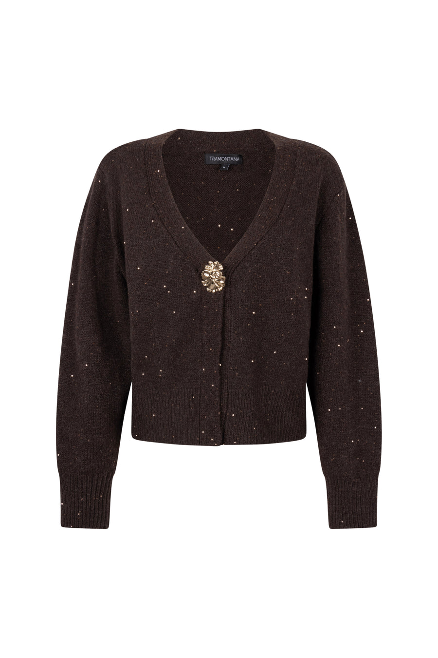 Luxe chocoladebruine Tramontana vest met knopen, modieus en comfortabel, gedragen door een model.