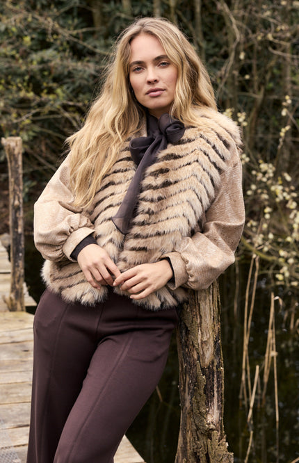 Gilet Patterned Faux Fur Winter Gold C49-22-802