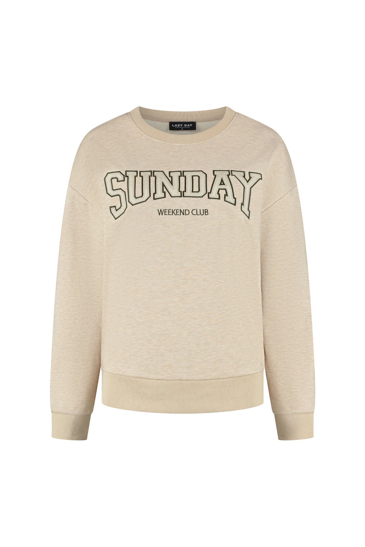 Zachte Lady Day trui Sunday Vanilla Melange met ronde hals en lange mouwen, gedragen door een model.