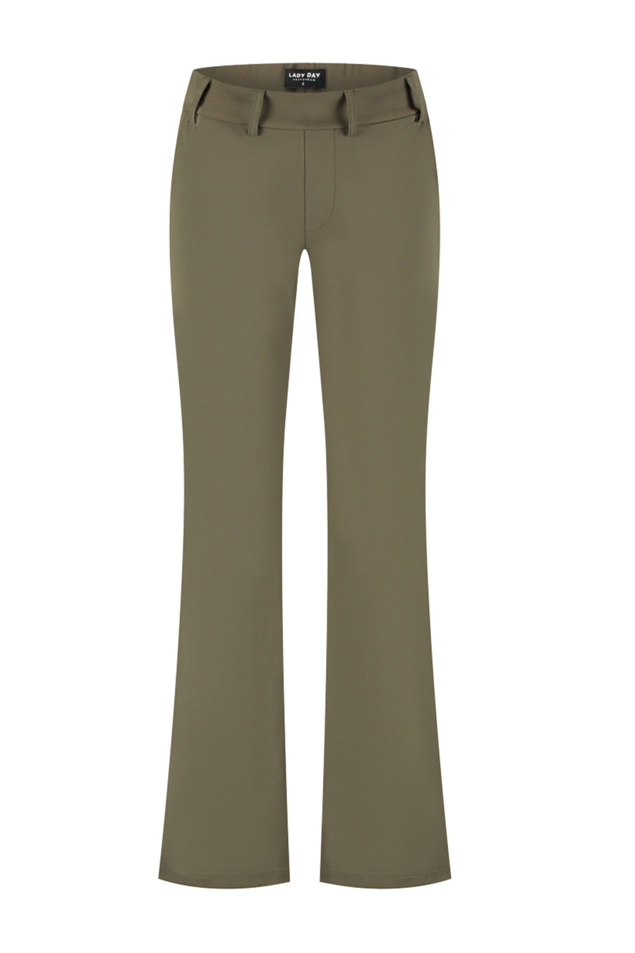 Lady Day reisbroek Poppy in Deep Forest kleur, comfortabele pasvorm en stijlvolle uitstraling, zichtbaar in de afbeelding.