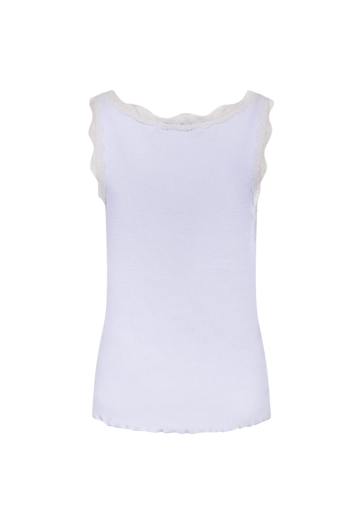 Offwhite top Maddie van Nukus met stijlvolle pasvorm, zichtbaar op de afbeelding.