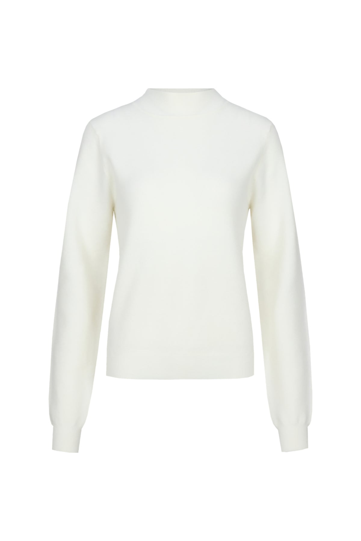 Witte Slaine wollen top van G-maxx, close-up van de zachte textuur en stijlvolle pasvorm op een model