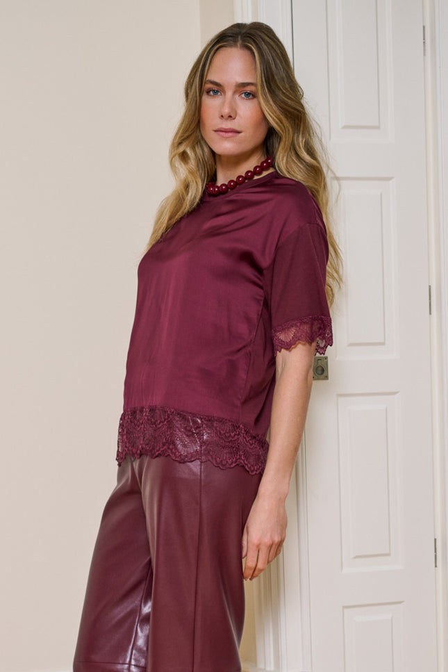 T-shirt Lace Satin Merlot F26.05516