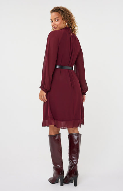 Jurk Mock Neck Chiffon Merlot F26.15503