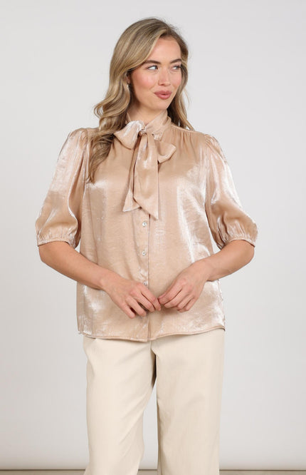 Blouse Alberta Bow Sand NKF02161