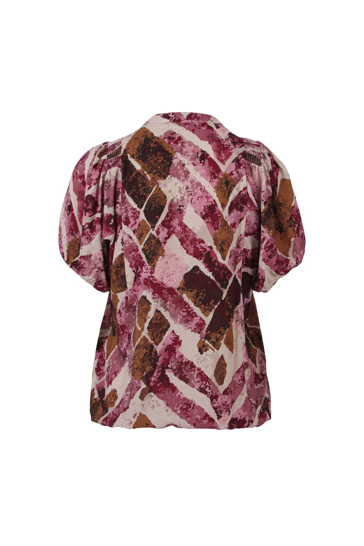 Grafische batik blouse van Enjoy met ruitprint en portstijl, zichtbaar op een model met losse pasvorm en levendige kleuren