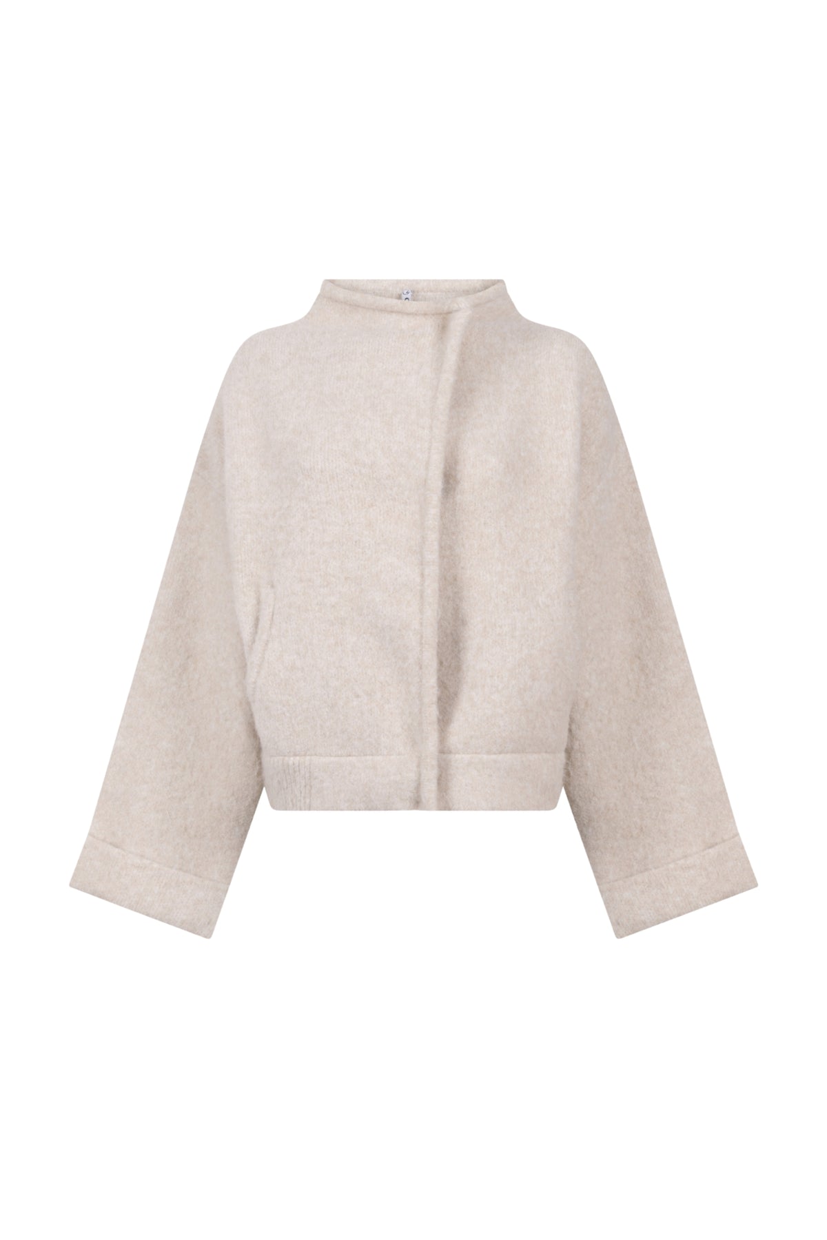 Zoso Maggy beige melange jas met knopen en kraag, zichtbaar op een model op de webshopafbeelding.