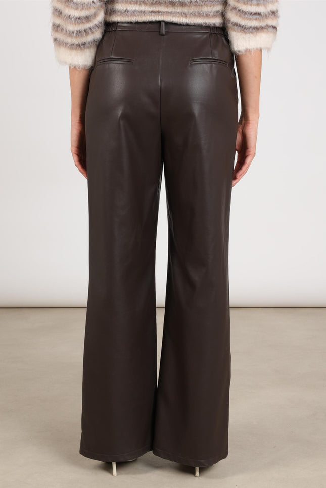 Broek Beverly PU Chocolate NKF09101