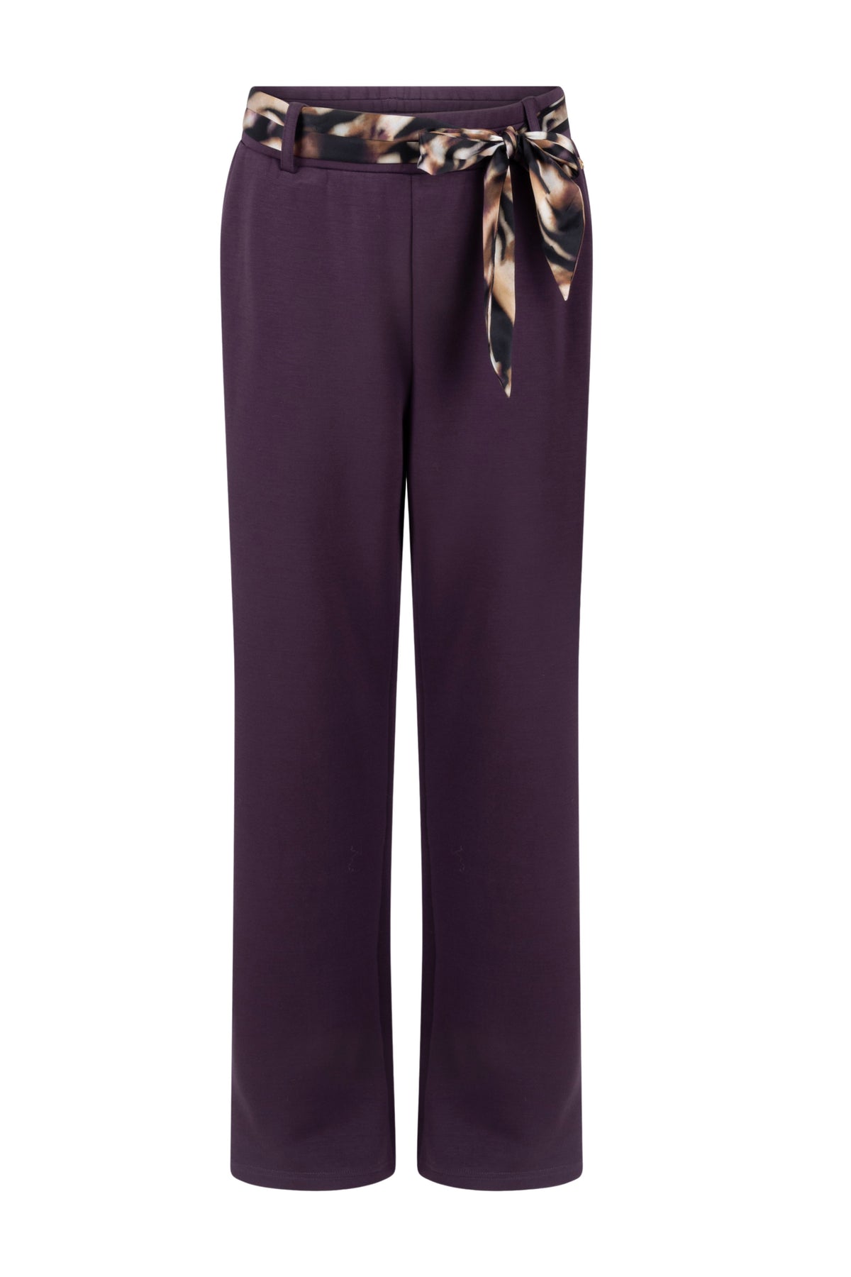 Zwarte auberginekleurige broek en sjaal van Tramontana, stijlvolle dameskleding met comfortabele pasvorm en moderne uitstraling