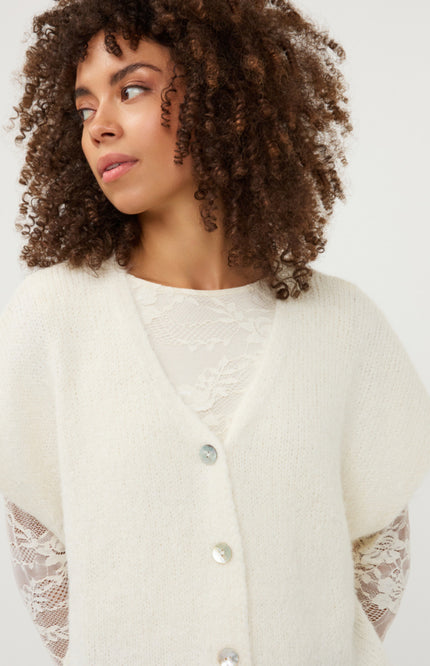 Vest Knit Vanilla W26.03702