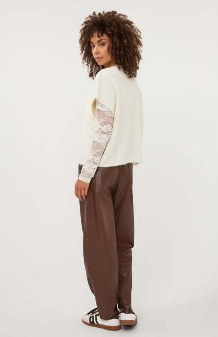 Vest Knit Vanilla W26.03702