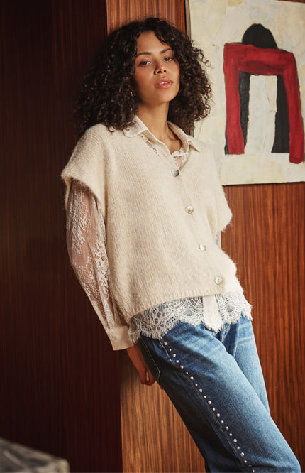 Vest Knit Vanilla W26.03702