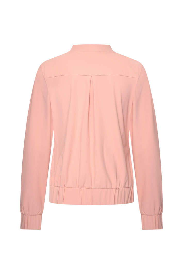 Reisjas van Mi Piace in Mellow Rose kleur, getoond van achterzijde, met ritssluiting en gewatteerd ontwerp.