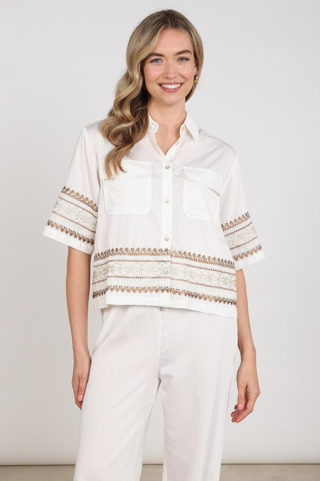 Nukus Blouse Bodine Embroidery Offwhite Camel NKS02113 Stretchshop.nl