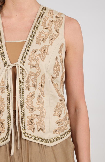 Nukus Gilet Momo Embroidery Sand NKS08027 Stretchshop.nl