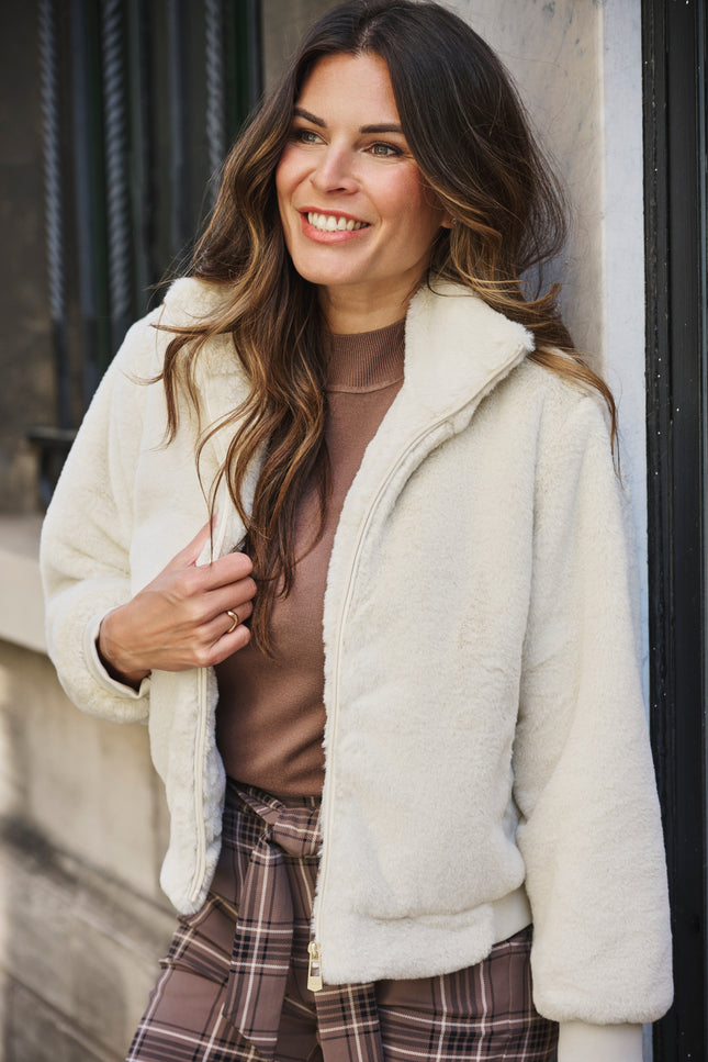 Jas Kate Offwhite 254