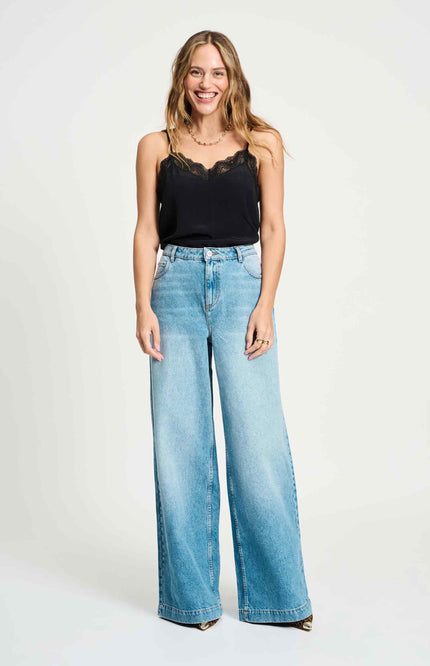 POM Amsterdam Jeans Baggy Wideleg Mid Blue SP9438 Stretchshop.nl