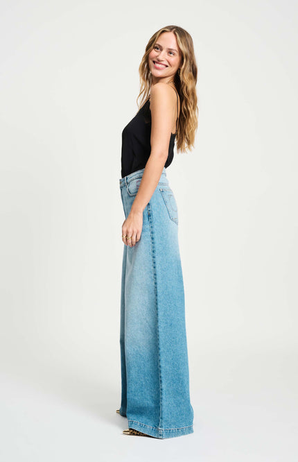POM Amsterdam Jeans Baggy Wideleg Mid Blue SP9438 Stretchshop.nl