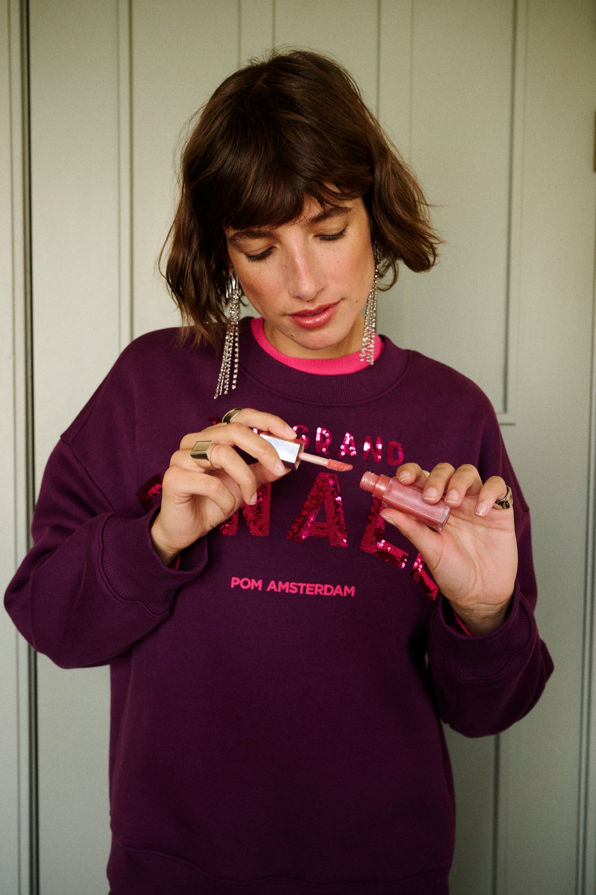 Donkerpaarse sweater Sophie The Grand Finale van POM Amsterdam, comfortabel en stijlvol voor dames.