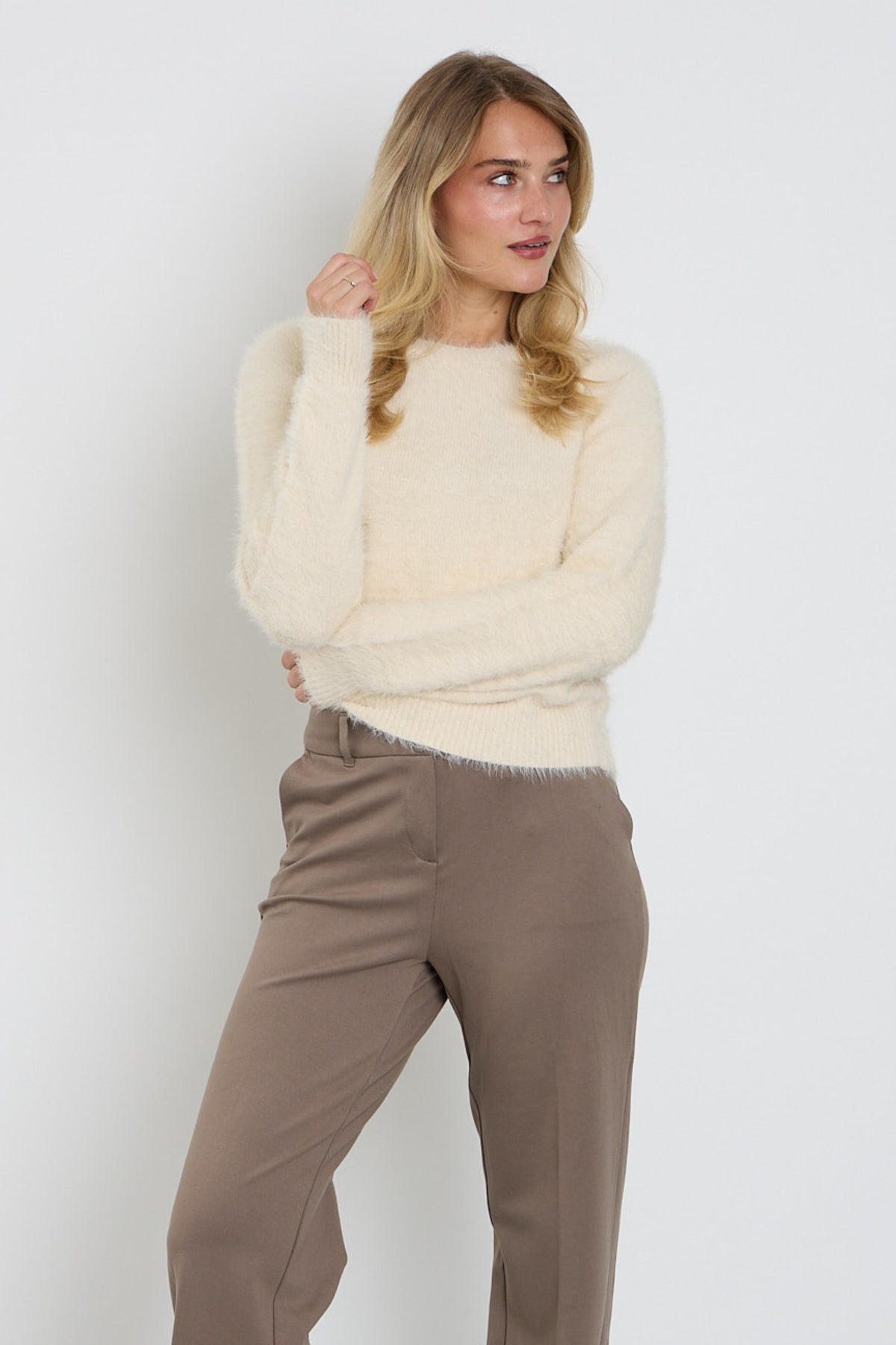 Roze, zachte fleece top van Red Button, Sweet Fuzzy Cream SRB5117, met een comfortabele en warme uitstraling.