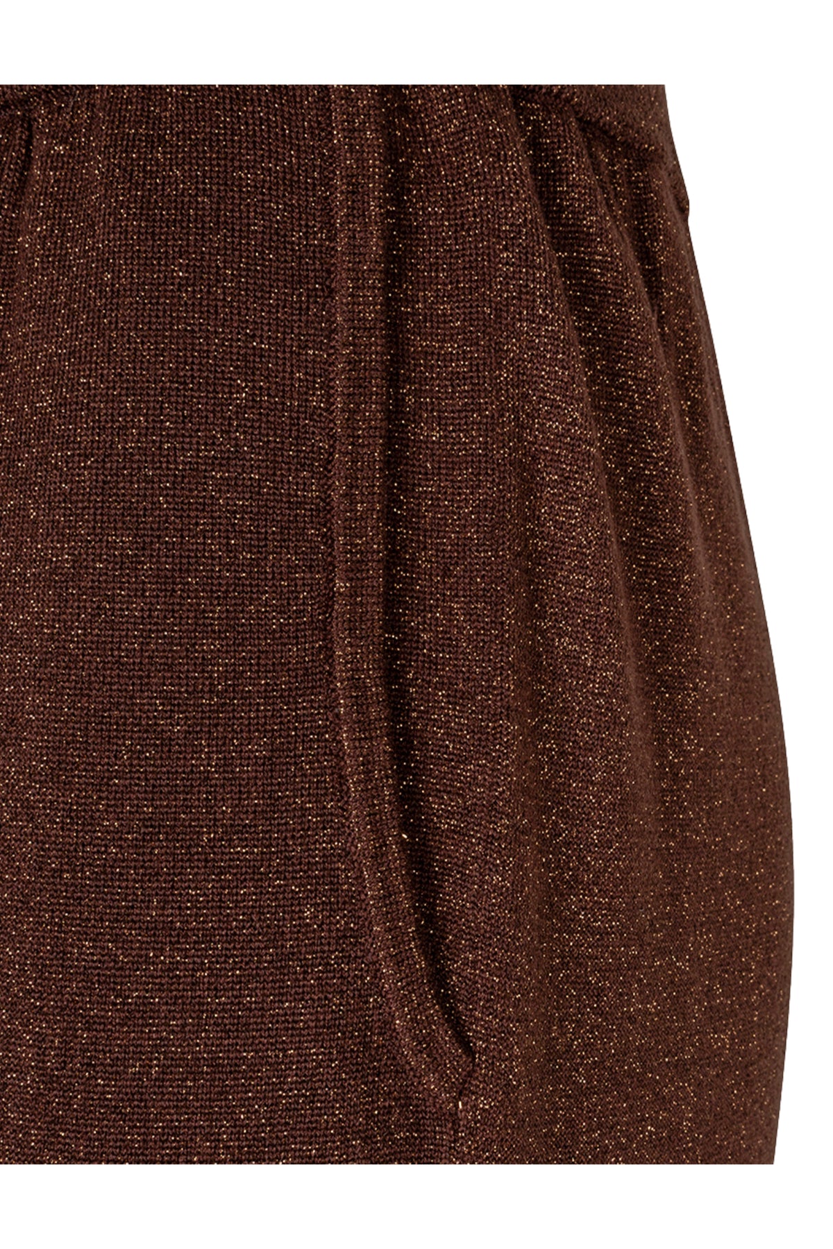 Lurex broek in koffiebruin van EsQualo, elegante damesbroek met glanzende stof en comfortabele pasvorm.