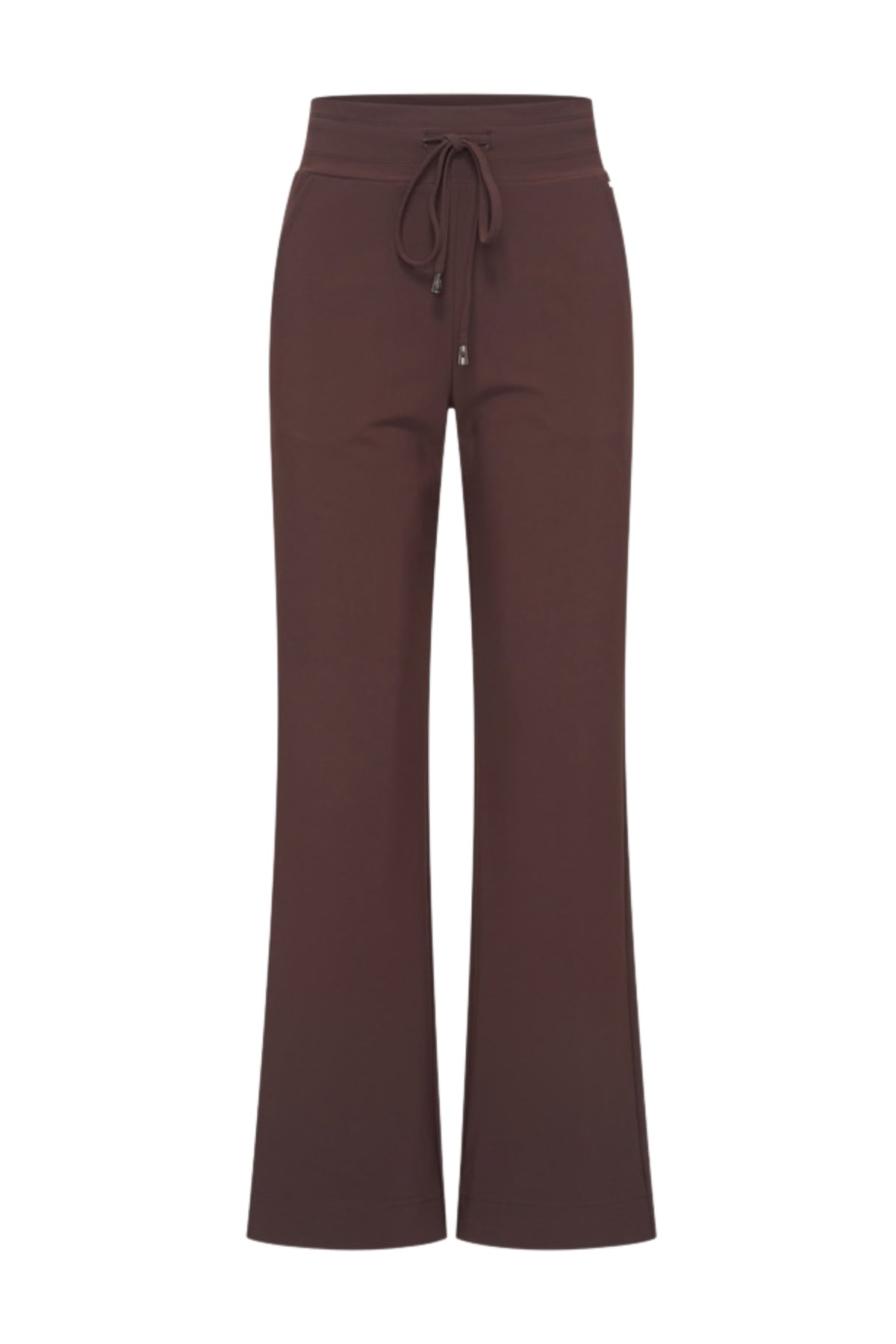 Zwarte flared reisbroek van Mi Piace, zware stof, elegante pasvorm, geschikt voor reizen en casual draagstijl.