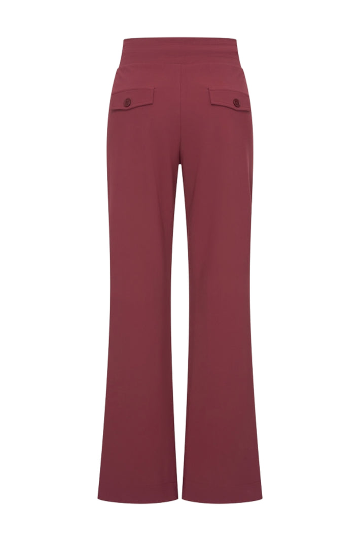 Gebloemde bondbroek van Mi Piace met wijde pijpen in bordeauxrood, geschikt voor casual en stijlvolle reizen.