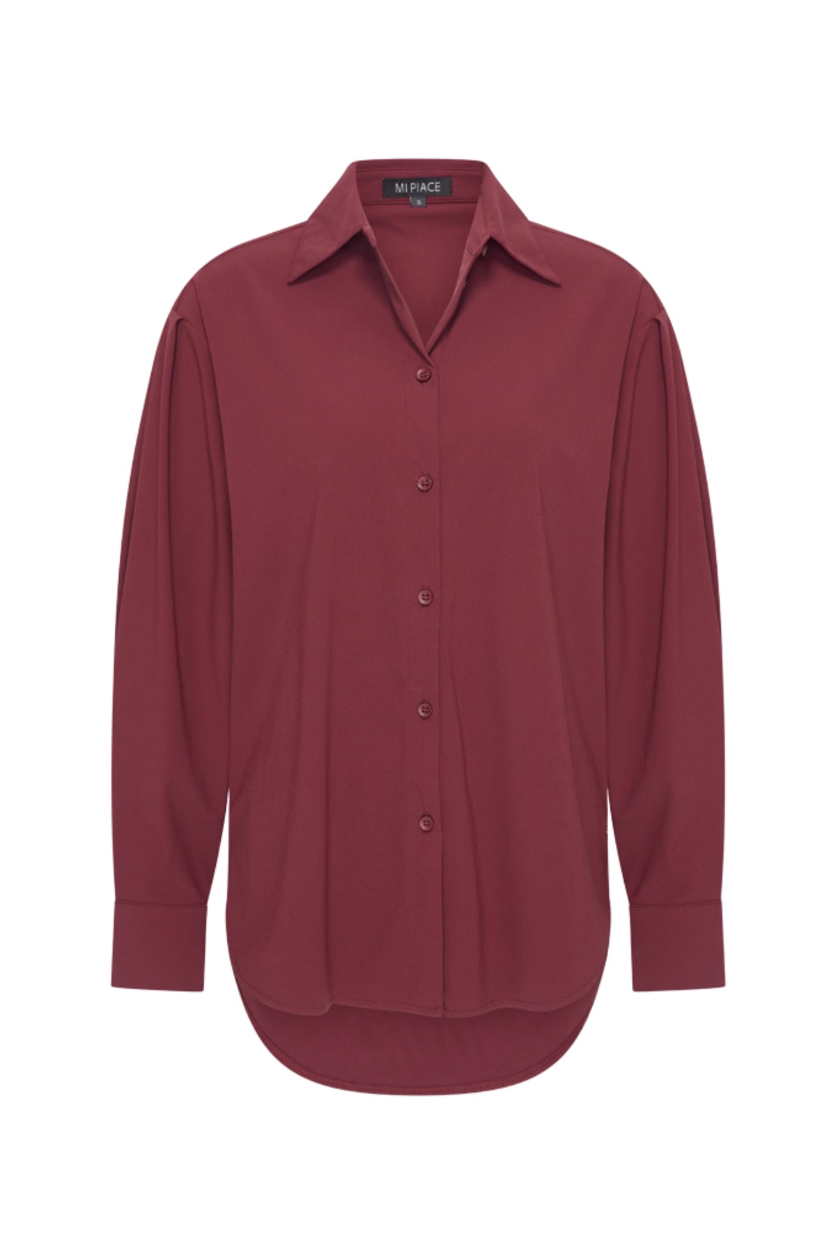 Lichte bordeaux reisblouse van Mi Piace met lange mouwen en ronde hals, gedragen door een model.