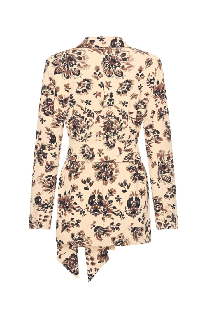 Mi Piace bonded reisblazer met ceintuur en bloemprint in zandkleur, geschikt voor stijlvolle reisoutfits.