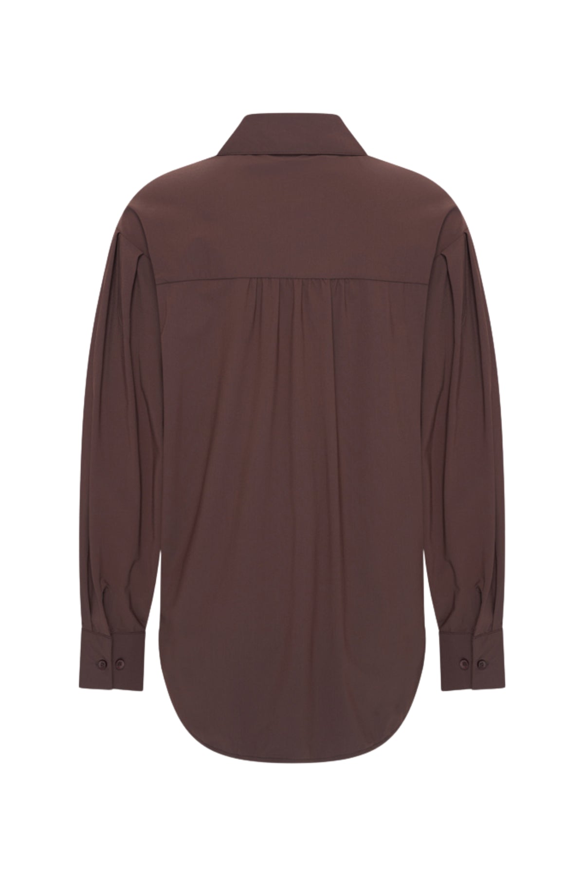 Lichte espresso reisblouse van Mi Piace met ronde hals en lange mouwen, gedragen door een model.