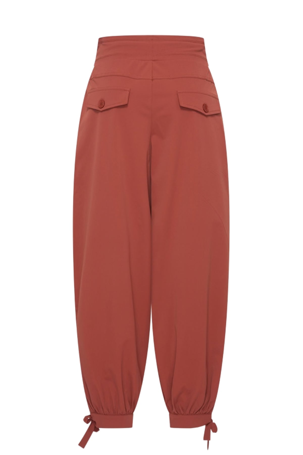 Mi Piace reisbroek met ballonmodel en strikdetail in Fired Brick, comfortabele broek voor reis en casual gebruik