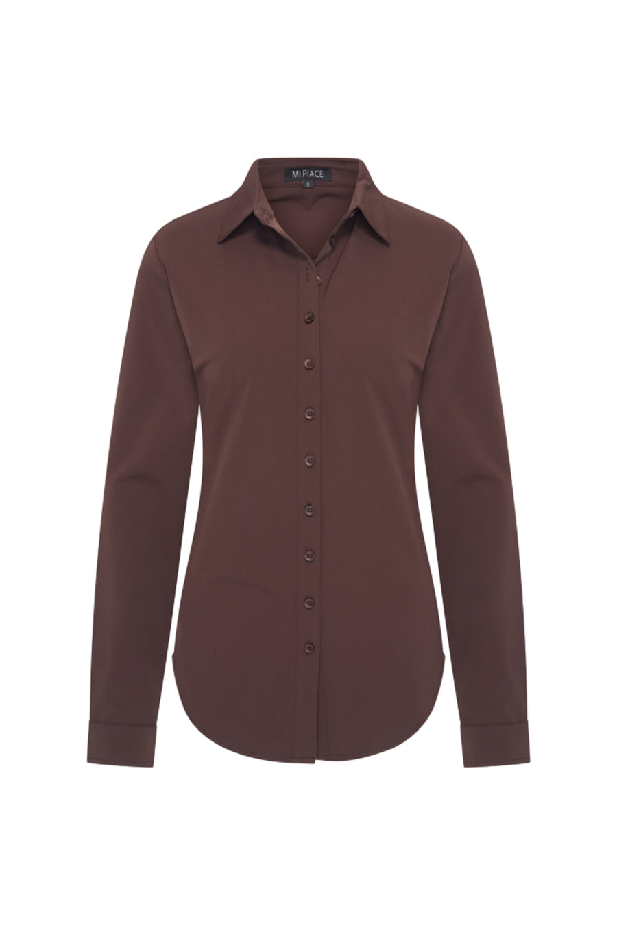 Mi Piace reiskleed met espresso kleur, lichte blouse met roospatroon, geschikt voor comfortabel reizen en casual dragen.