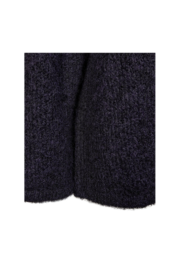 Donkere melange trui van Freequent, Fqgrslulu Nightshade, met zachte textuur en comfortabele pasvorm, zichtbaar op de afbeelding.