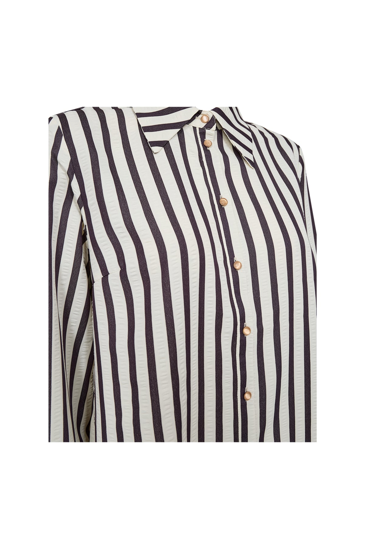 Witte blouse van Freequent met sterontwerp en offwhite kleur, gedragen door een model, geschikt voor casual en elegante stijlen.