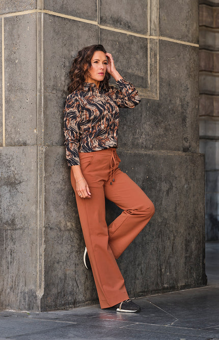 Heavy Travel Broek Flared Caramel 202136
