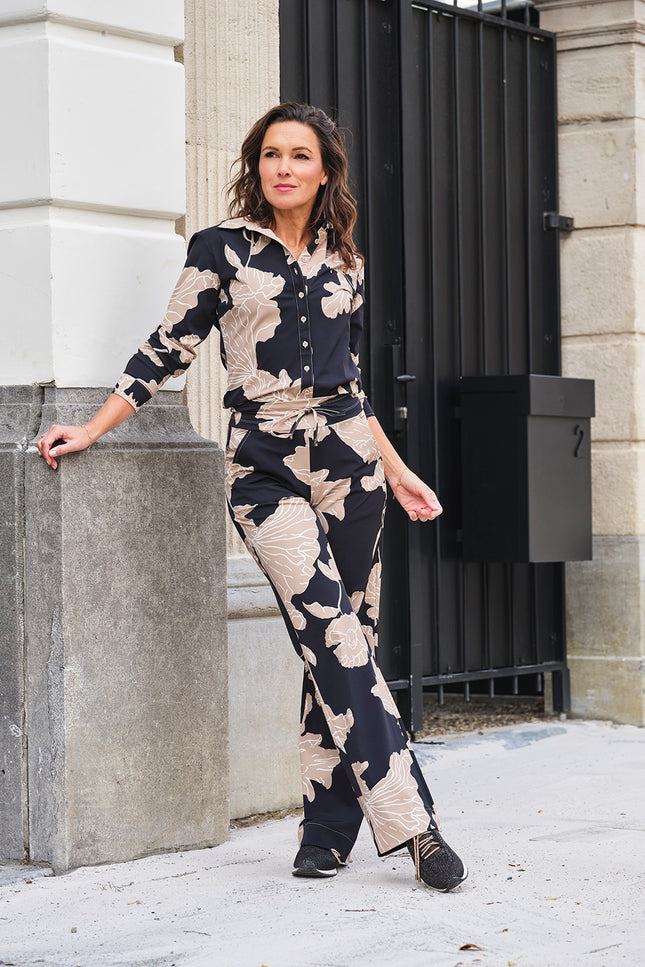 Travel Blouse Big Flower Print Black 60840