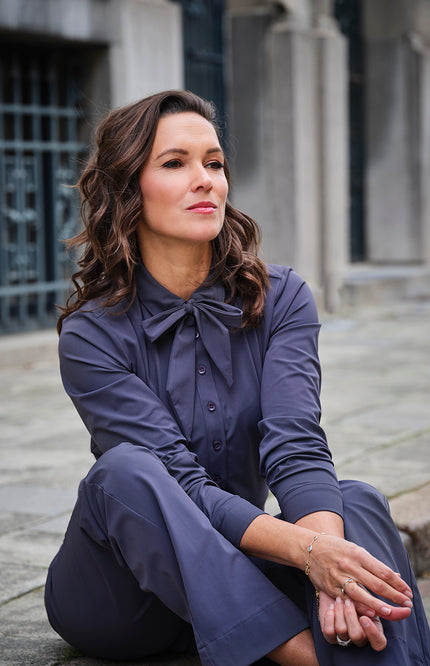 Travel Blouse Bow Dark Grey 202709