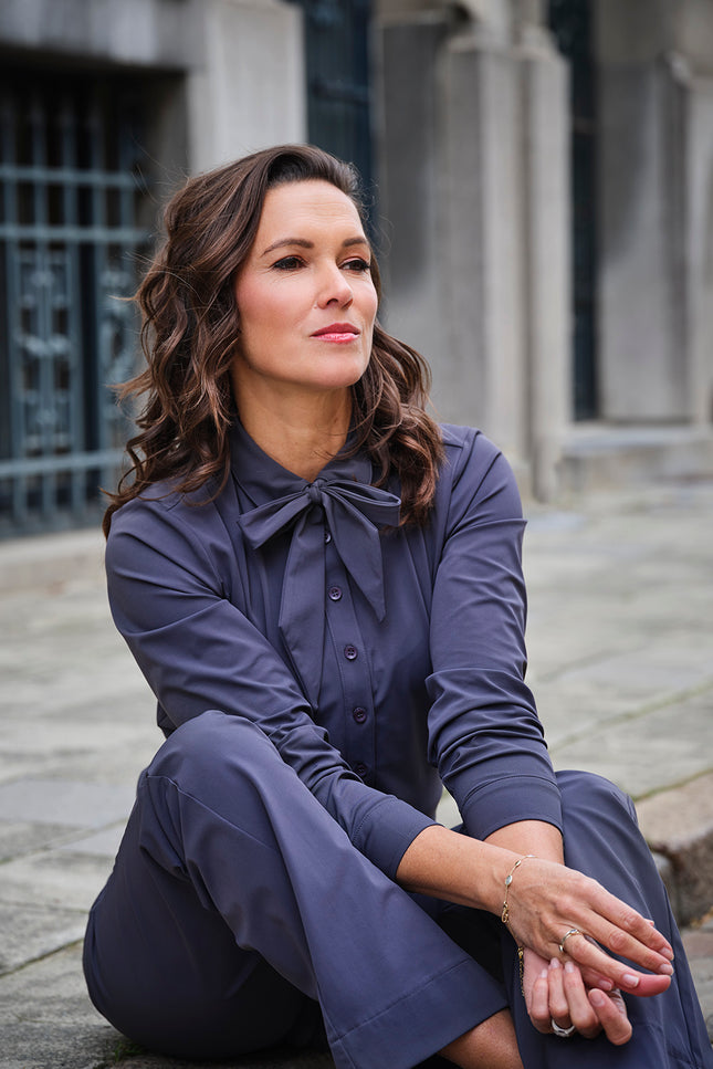 Travel Blouse Bow Dark Grey 202709