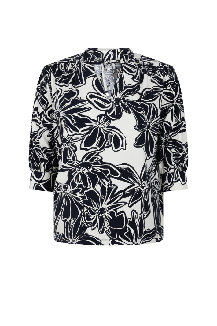 Zoso Travel blouse Marloes in nachtblauw, lichtgewicht en stijlvolle blouse met lange mouwen voor reizen en dagelijks gebruik.