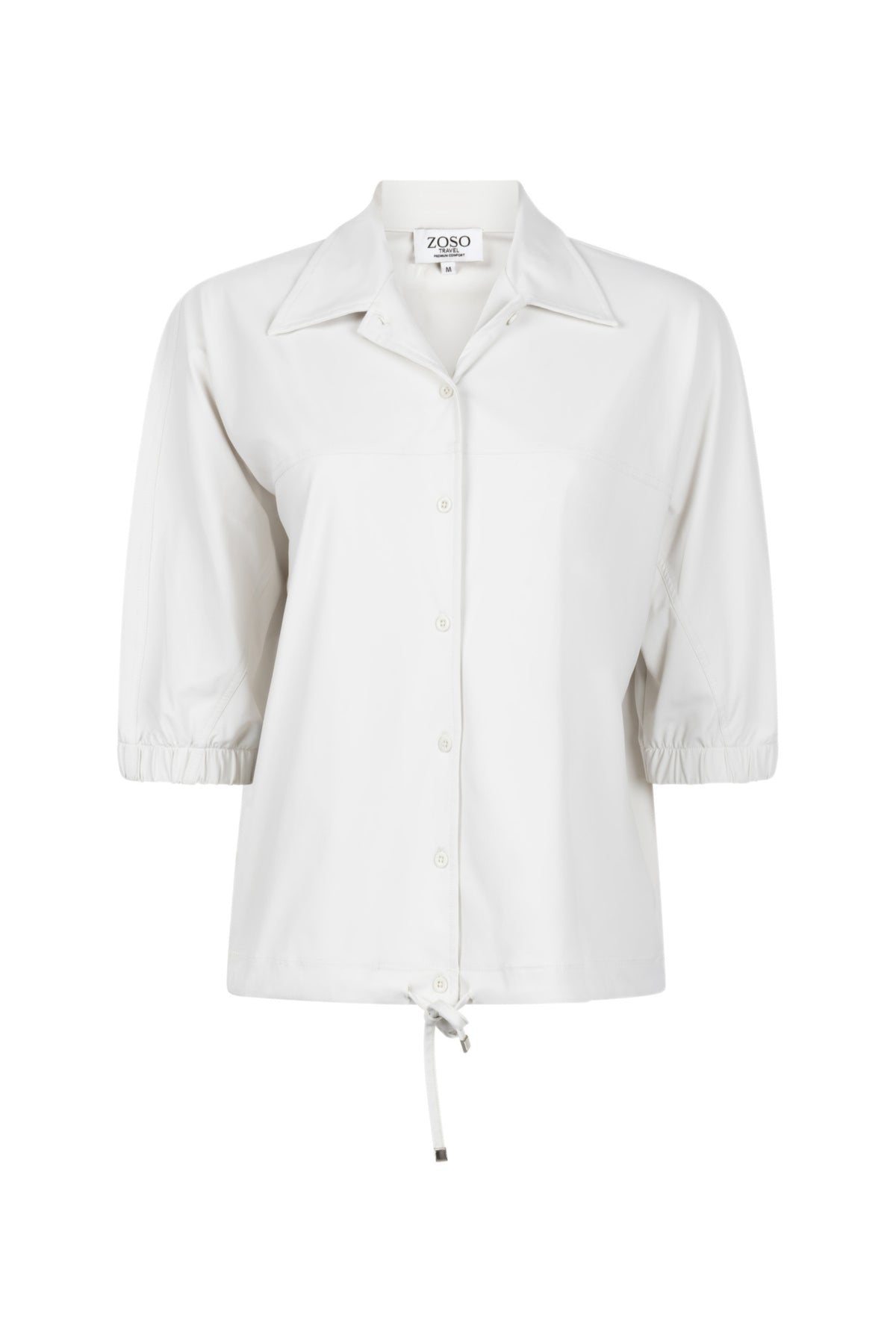 Zoso Travel Blouse Monique Kit 261, lichtgewicht blouse met comfortabele pasvorm, geschikt voor reizen en dagelijks gebruik.