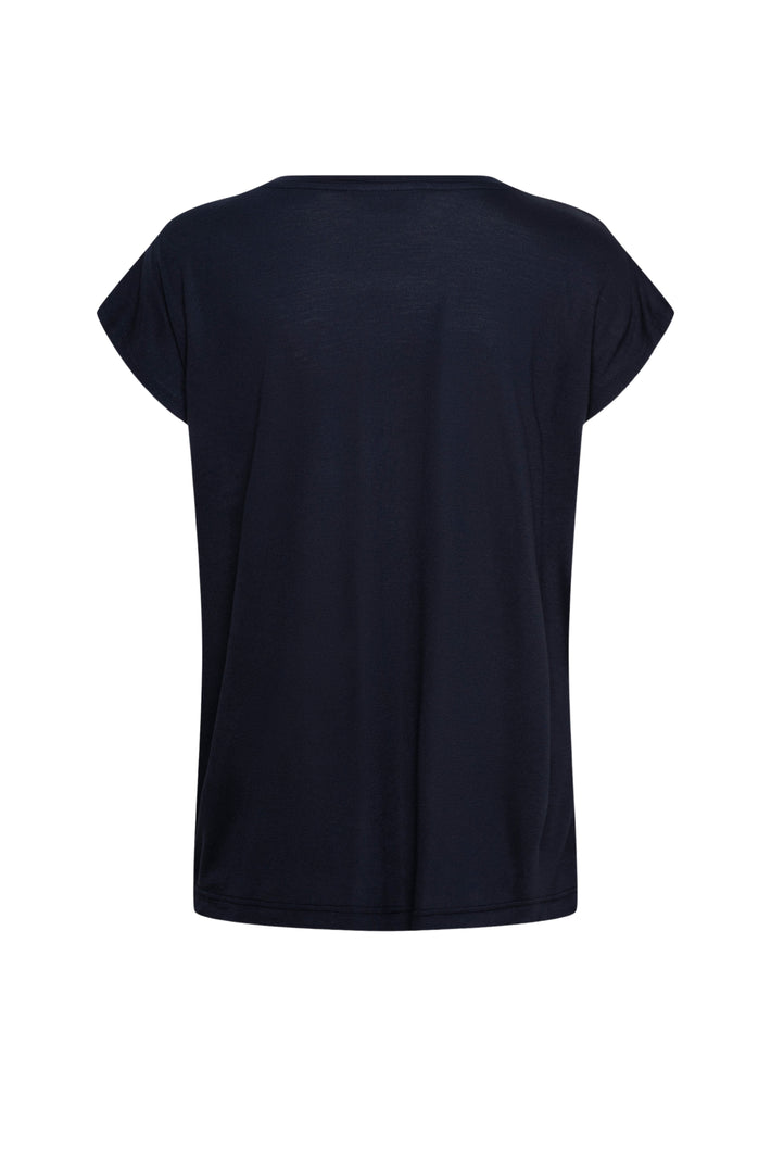 Navy blauw top van &Co woman met V-hals en korte mouwen, model VEERLE, op een witte achtergrond.