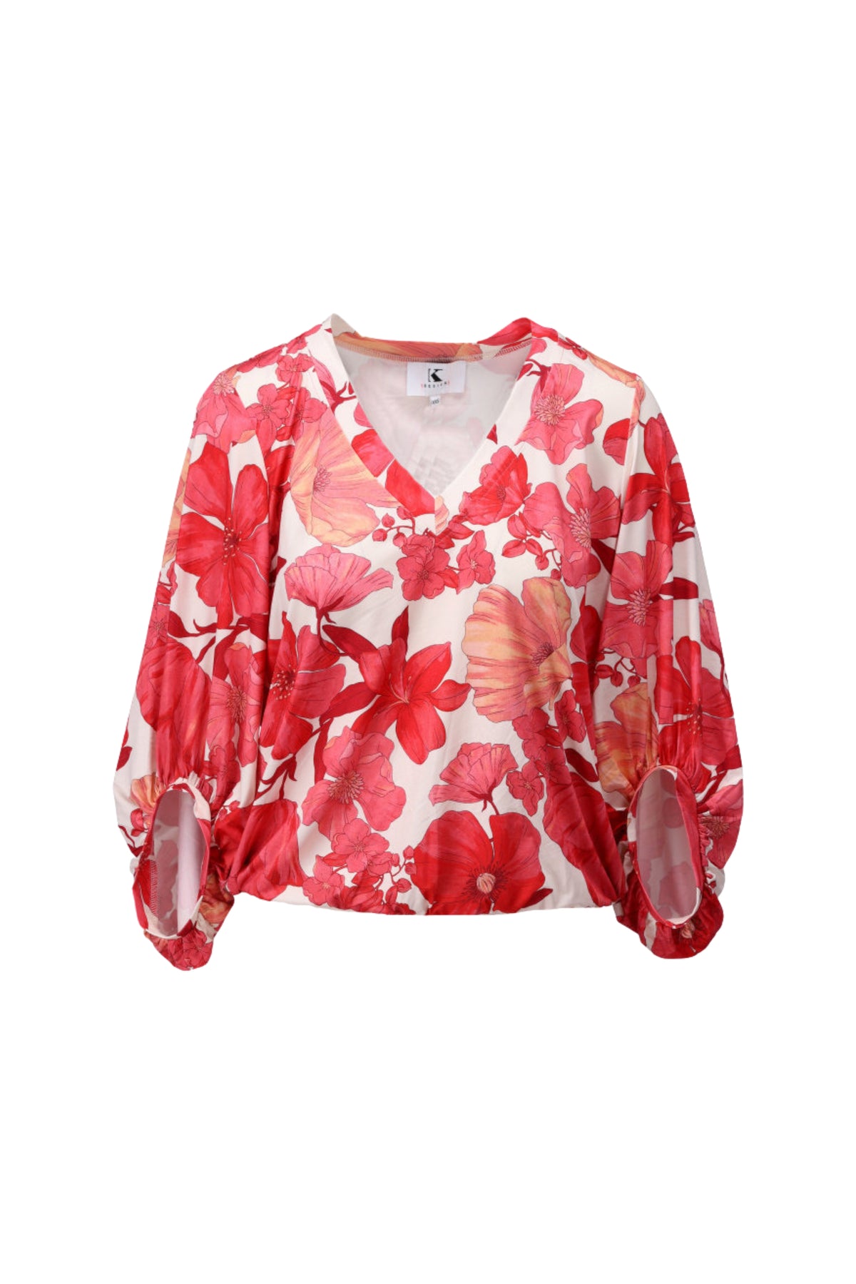 V-hals top van K-design met uniek design, lichtgewicht en stijlvolle damesblouse, close-up van het patroon en de stof.