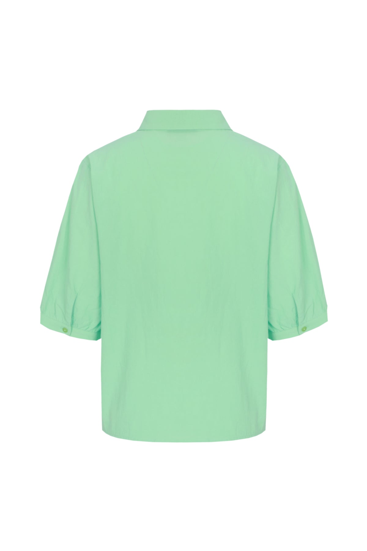 Groene blouse Vaeda van G-maxx met korte mouwen en geribbelde stof, gedragen door een model.