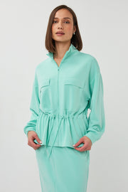 Mintgroene modal vest van EsQualo met tunnelkraag, gedragen door model, geschikt voor casual en comfortabele stijl.