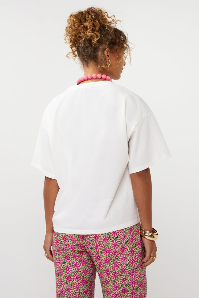 Ydence T-shirt Juicy Bottle Berry Pink Stretchshop.nl