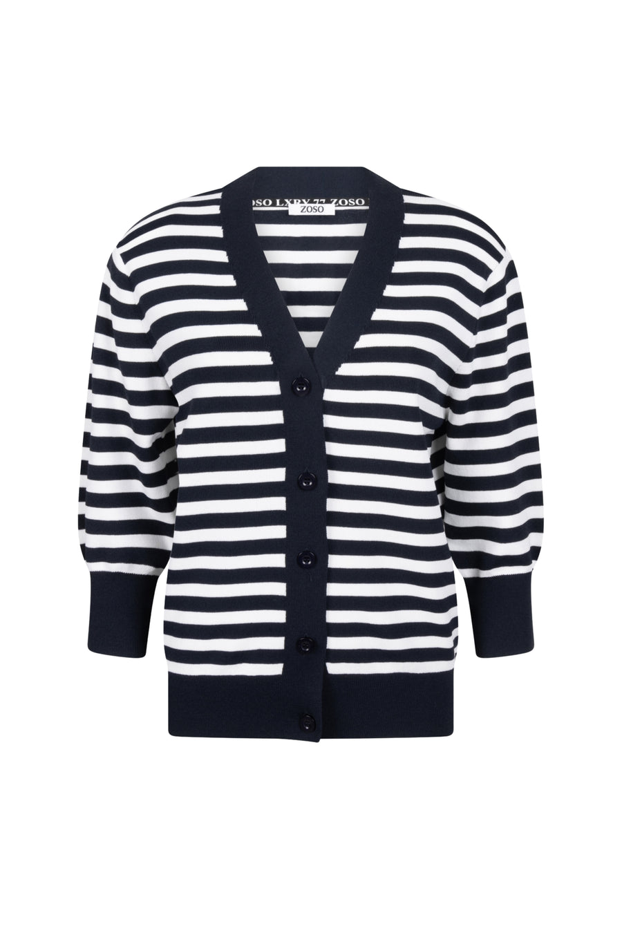 Witte en navy vest Monica van Zoso, getoond in een close-up met details van de stof en pasvorm.