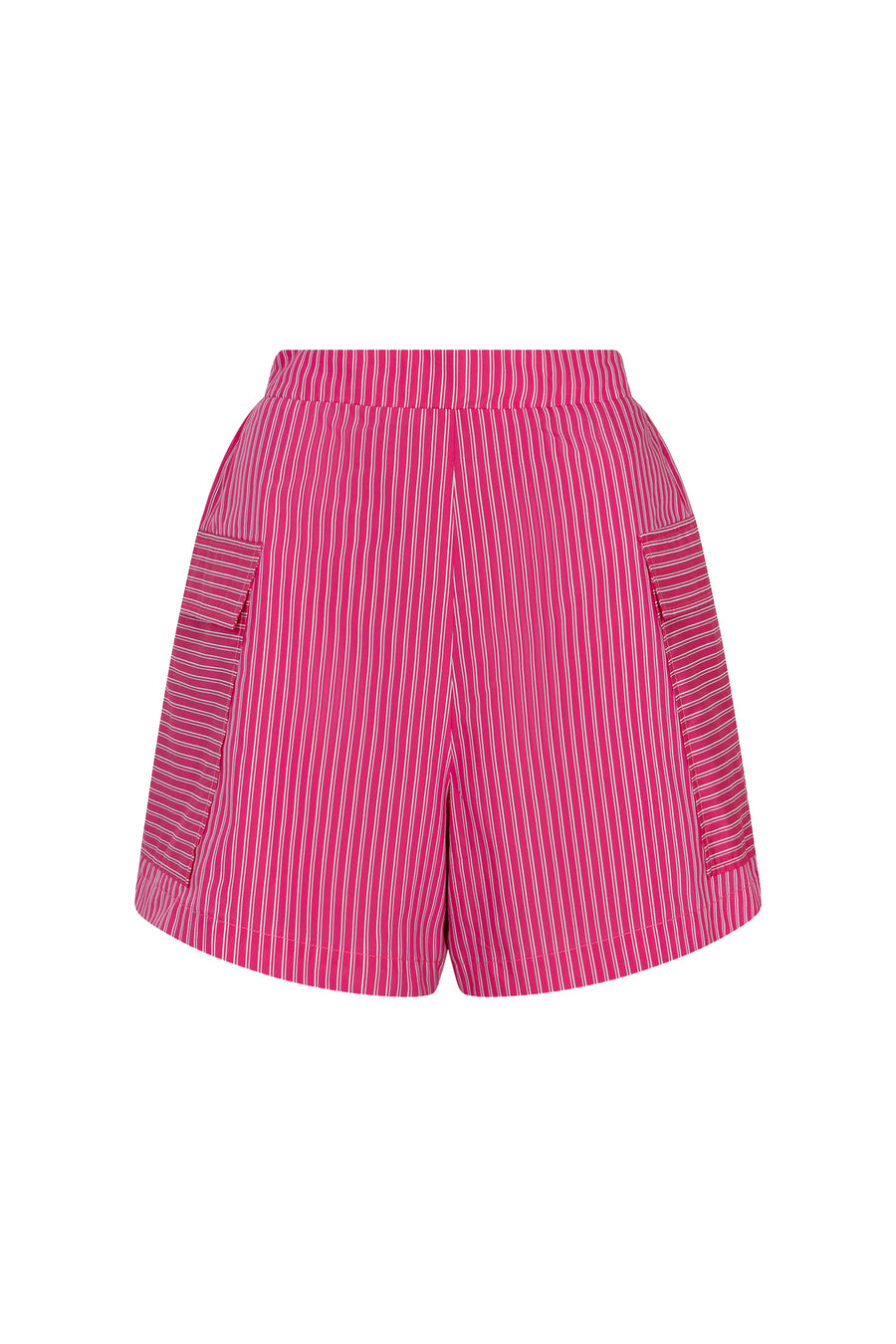 Korte Riley Multi Print shorts van Studio Amaya met kleurrijk dessin, gedragen door een persoon die de shorts toont in een casual setting.