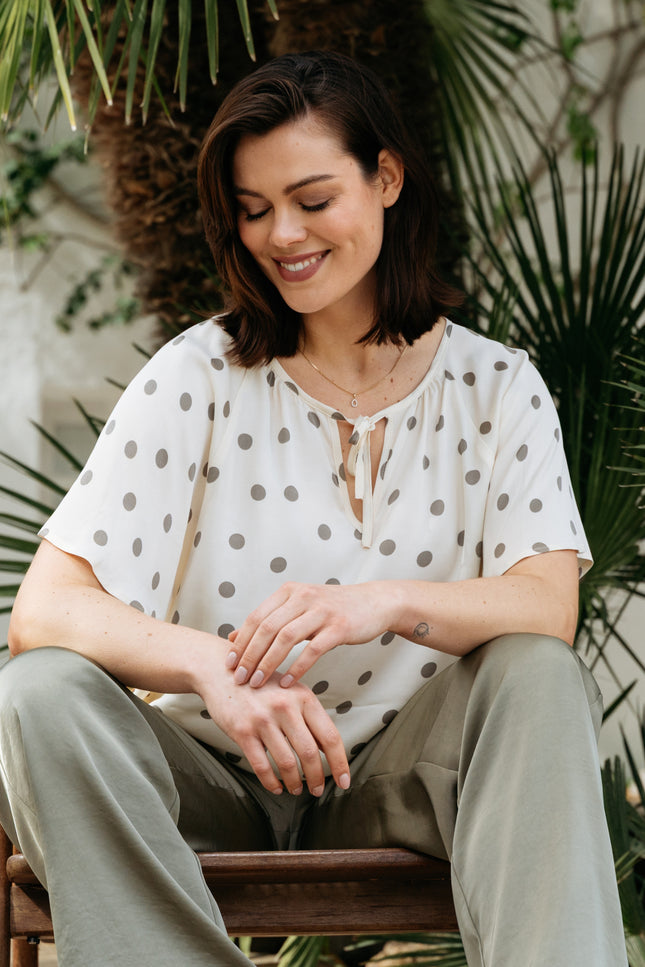 &Co woman Top Axelle Dot Vanilla Khaki TO369 Stretchshop.nl